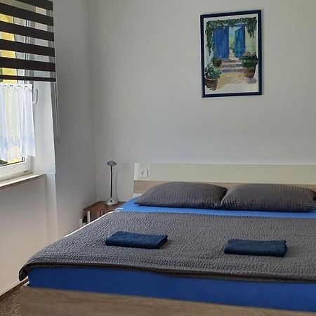 Hotel M-Tourist à Prague Extérieur photo